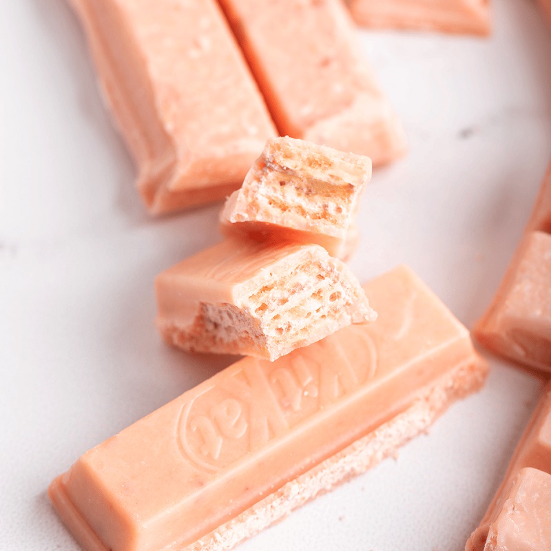 KitKat al gusto di fragola - Nestle' 113g. (10 pezzi) - immagine 4